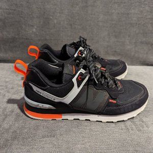 Men's New Balance 574, Size 9